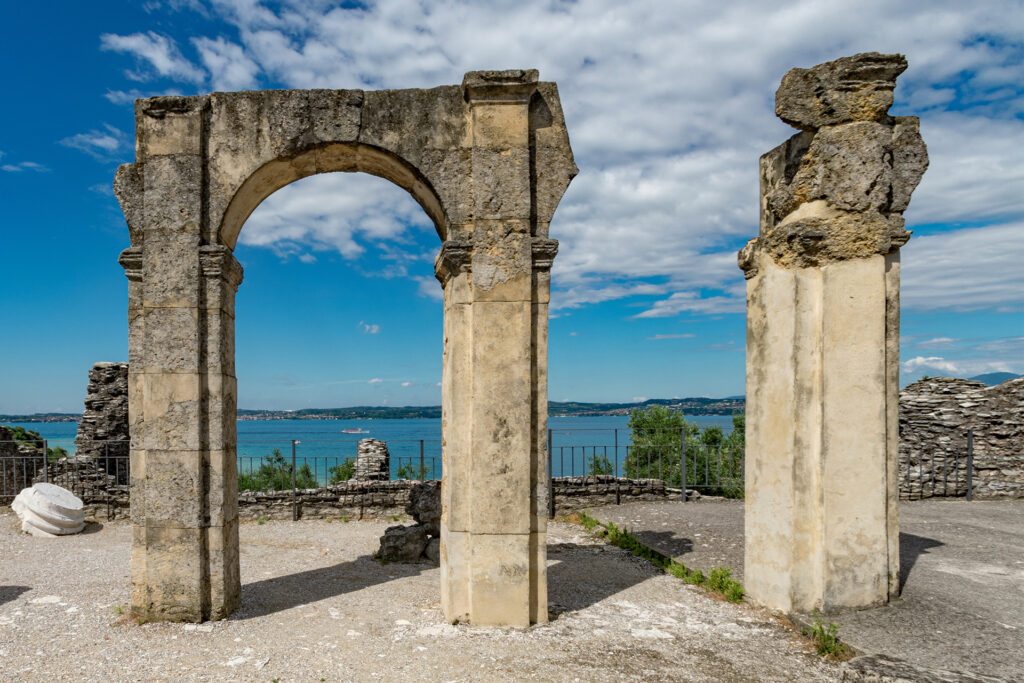 Terme di Catullo a Sirmione, resti romani